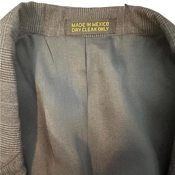 *CLEARANCE* Cricketeer gray windowpane men’s 2-button suit jacket 44R 34W - Picture 7 of 15